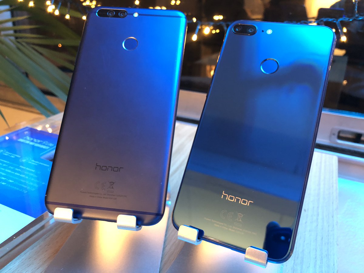 AnthonyGSA_'s tweet photo. Métal vs Verre @Honor_FR
#MaxYourStyle https://t.co/ugUIcXln7g