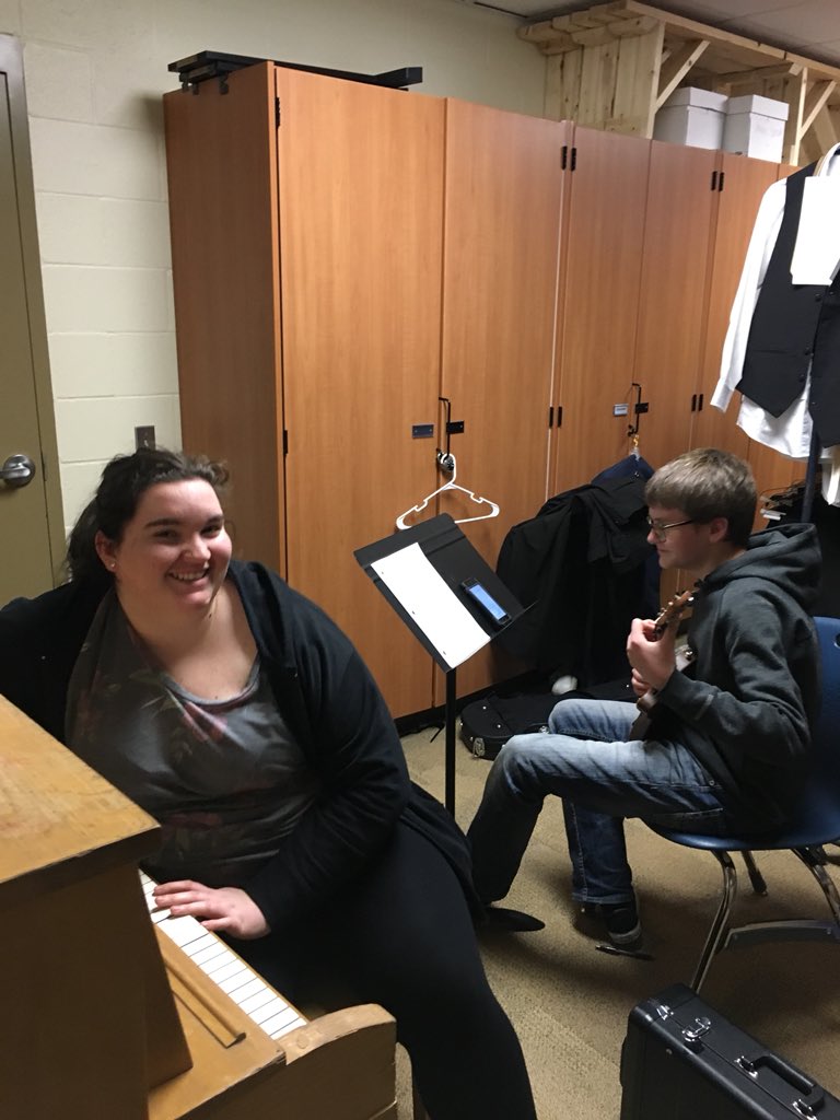 yorkscienceguy's tweet photo. Chemistry #songchallenge today...so far students have played trumpet piano ukulele clarinet piano tambourine guitar #talented #fun #musicmeetsscience https://t.co/wzlL26RdBm