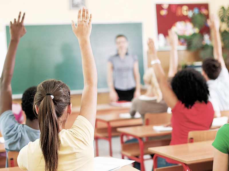 Premier Announces Education Funding dlvr.it/QFHjf3 https://t.co/tnJpXMmxit