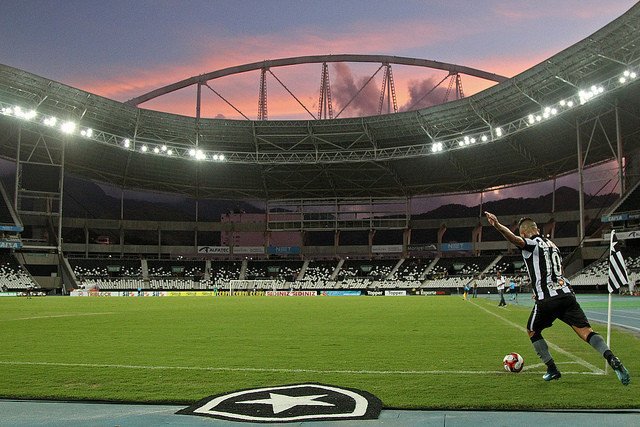 loucosbaixada's tweet photo. ⭐ HOJE TEM BOTAFOGO ⭐ https://t.co/27iGP8DytP