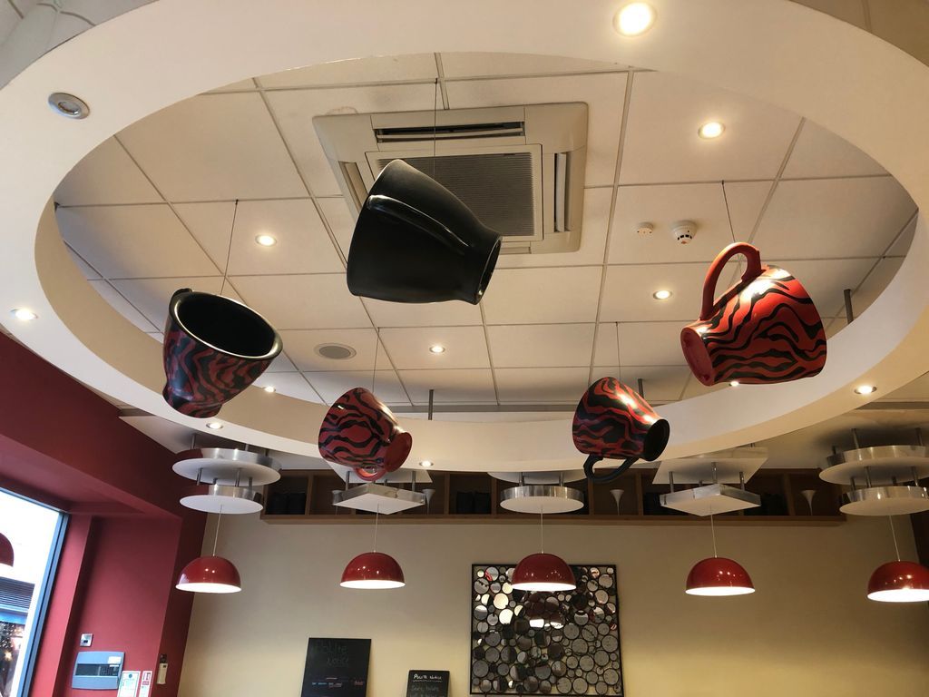 ZouBisouCafe's tweet image. Can you imagine drinking coffee out of these? 😍💚☕️ #loveleam #leamington #warwickhour