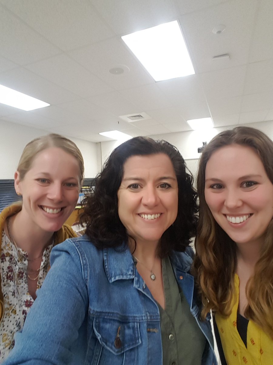 KelbaughKathy's tweet photo. Visiting HHS to collaborate w/ Ms Jones about TSGI in her Gov't class. @HerefordHSBulls @Prettyboyes1 @7DE_deer @mrs_wisnom #HZonePD https://t.co/Y68trhxOJx