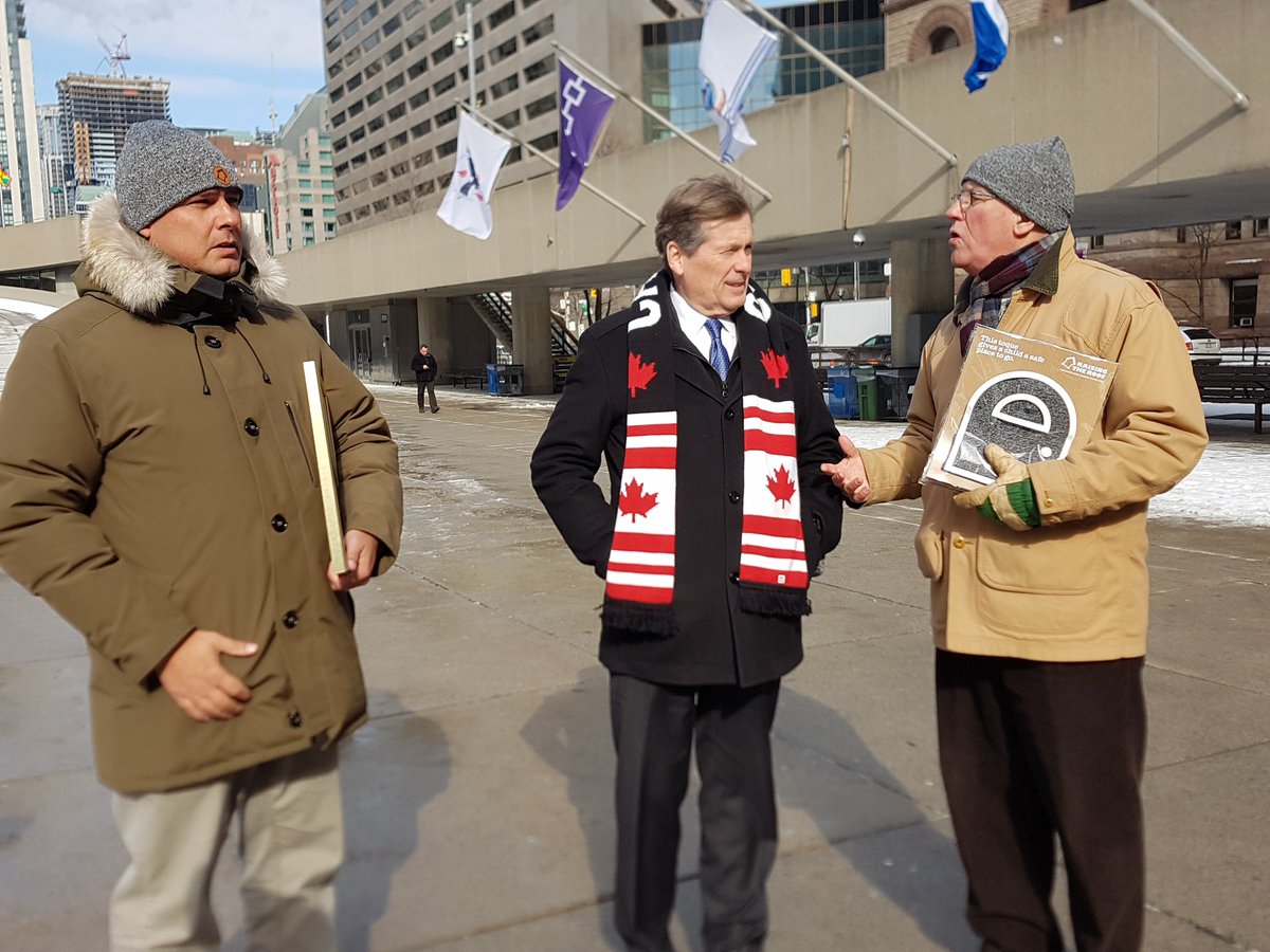 RaisingTheRoof's tweet photo. @JohnTory @MichifMan and @1larryt talking about #homelessness today at #NathanPhillipsSquare #toquetuesday #wearstoquetoday #mardidestuques. Thank you all for your wonderful support! https://t.co/CT5RbKeaCf