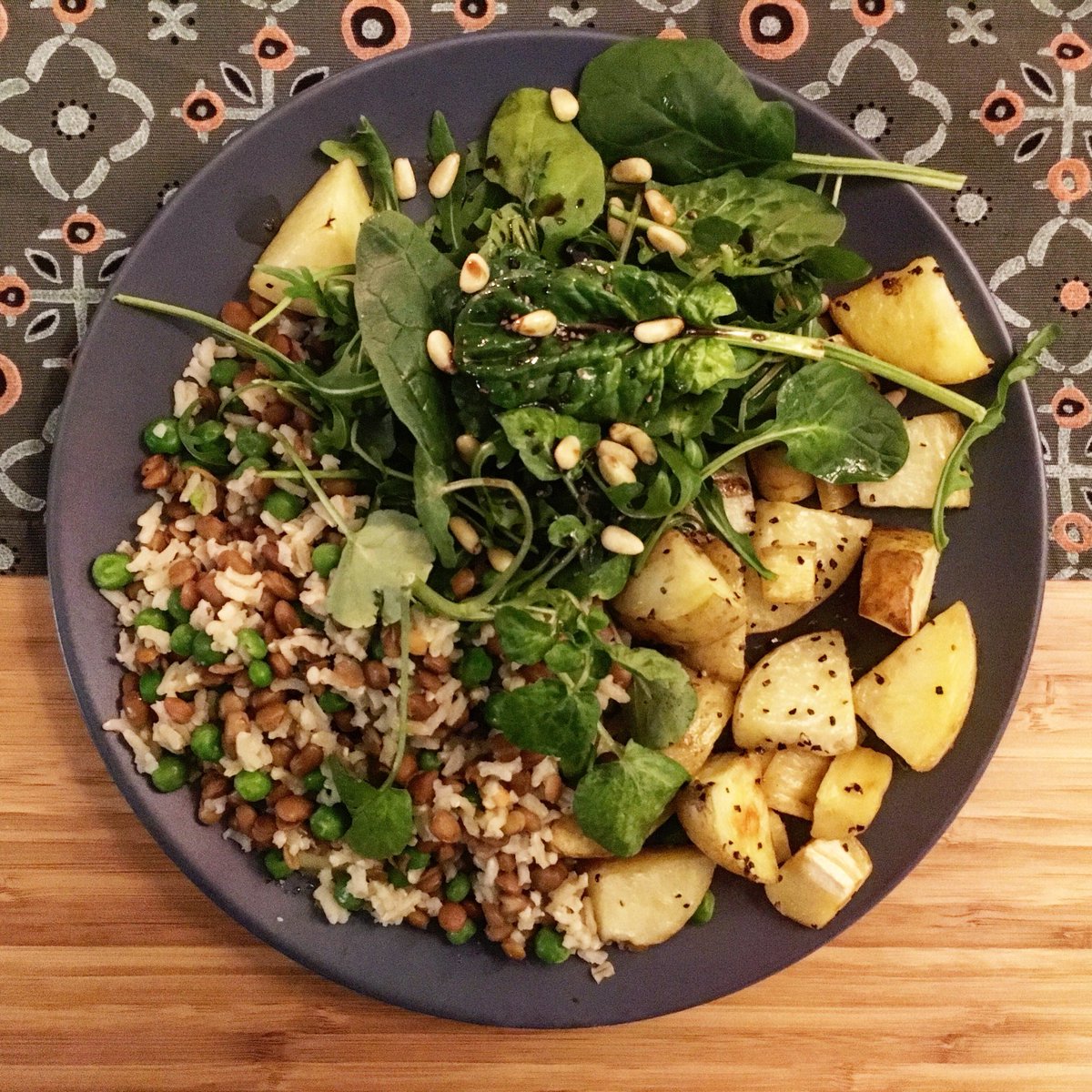 Tonight for dinner, #roastpotatoes, #roastparsnips and #brownrice with green #lentis and #peas with #spinach, #rocket, #watercress #salad with a #balsamic #dressing  topped with #pinenuts 💚 #vegan #veganfood #protein #calcium #vitamins #minerals #veganism #veganrecipes
