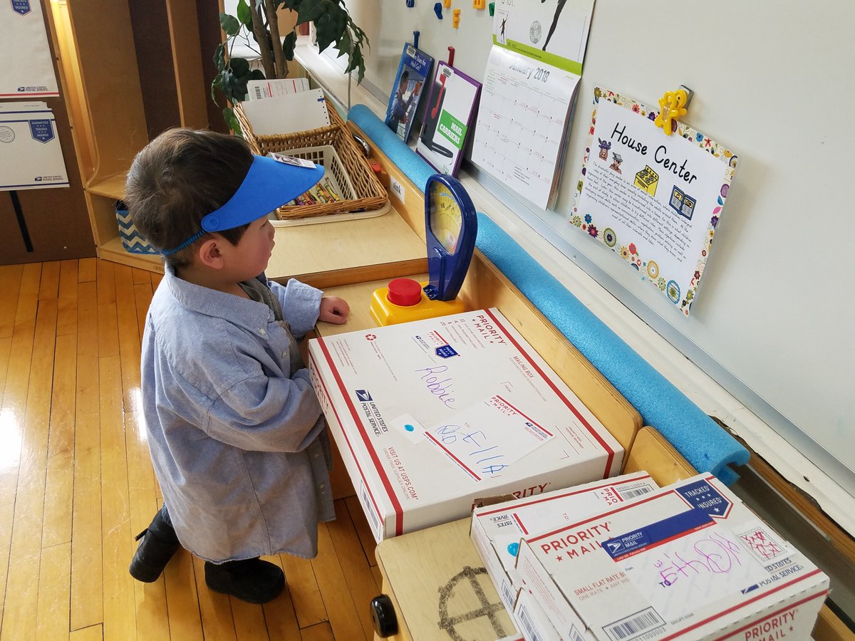 PburgPreK's tweet photo. Learning through play! #cooperation #finemotor #literacy #communication #mathconcepts https://t.co/D4YeWejRmQ
