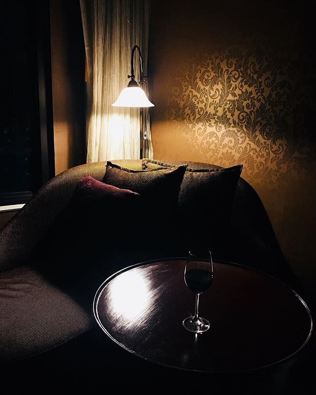 adelinabarphe's tweet photo. The day is over ... music and wine on the horizon.... #musicandwine #creativepreneur #newprojects #hospitalityworld #stayfocused #staycourious #hospitality #innovation #localtreasures #mocinnointl #inventhospitality #consulting #fnbconsulting #marketing … https://t.co/X5GxoaJwAa https://t.co/ZpNk6vPYPM