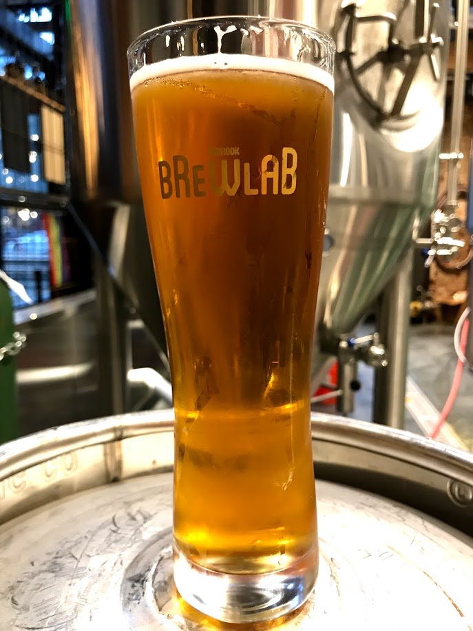 Redhook_Brewery's tweet photo. Now on tap at #RedhookBrewlab: Big Happy. This big malt export lager is a refreshing brew with a punch that will make you…well, happy! https://t.co/6tEseY7KTG