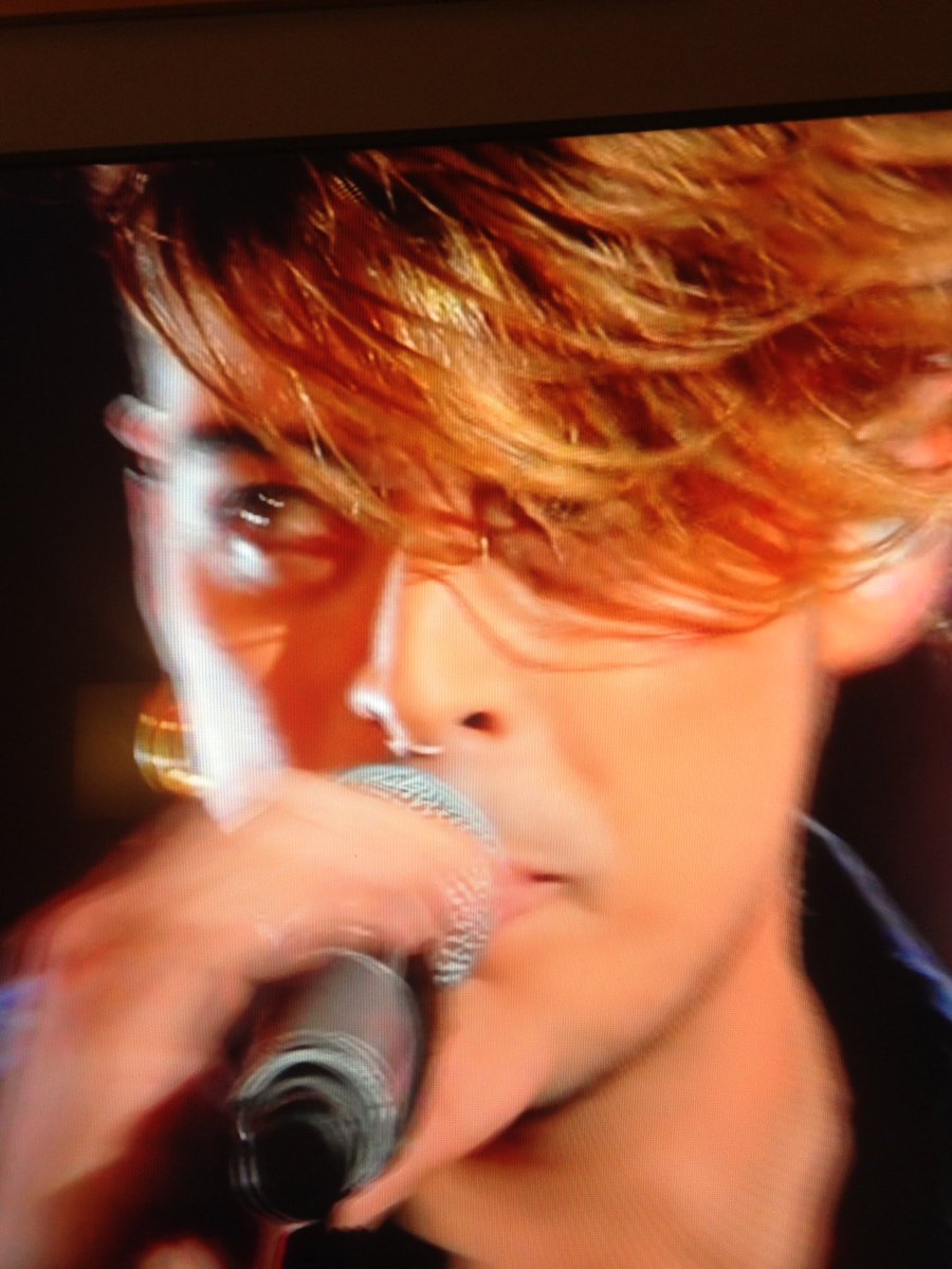 TrentaQuaranta's tweet photo. Volete fà i Coldplay e in un attimo siete gli Wham! #sanremo2018 #bellicapelli https://t.co/J9SCp7nOML