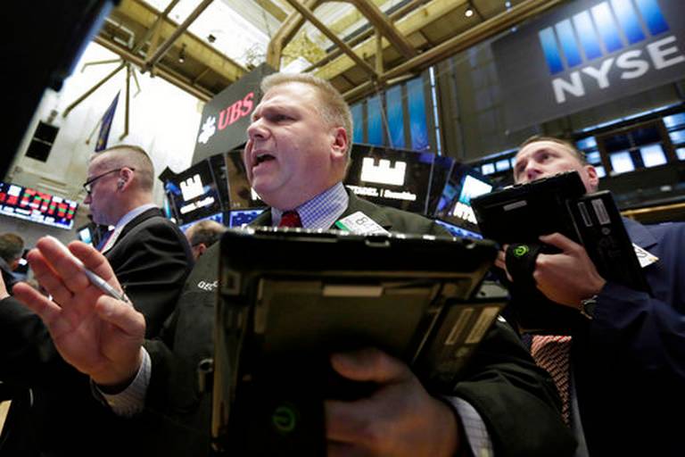 MiamiHerald's tweet photo. Stocks shake losses and turn higher as wild ride continues https://t.co/wTDtqM9Wb8 https://t.co/61IV6bGfk9