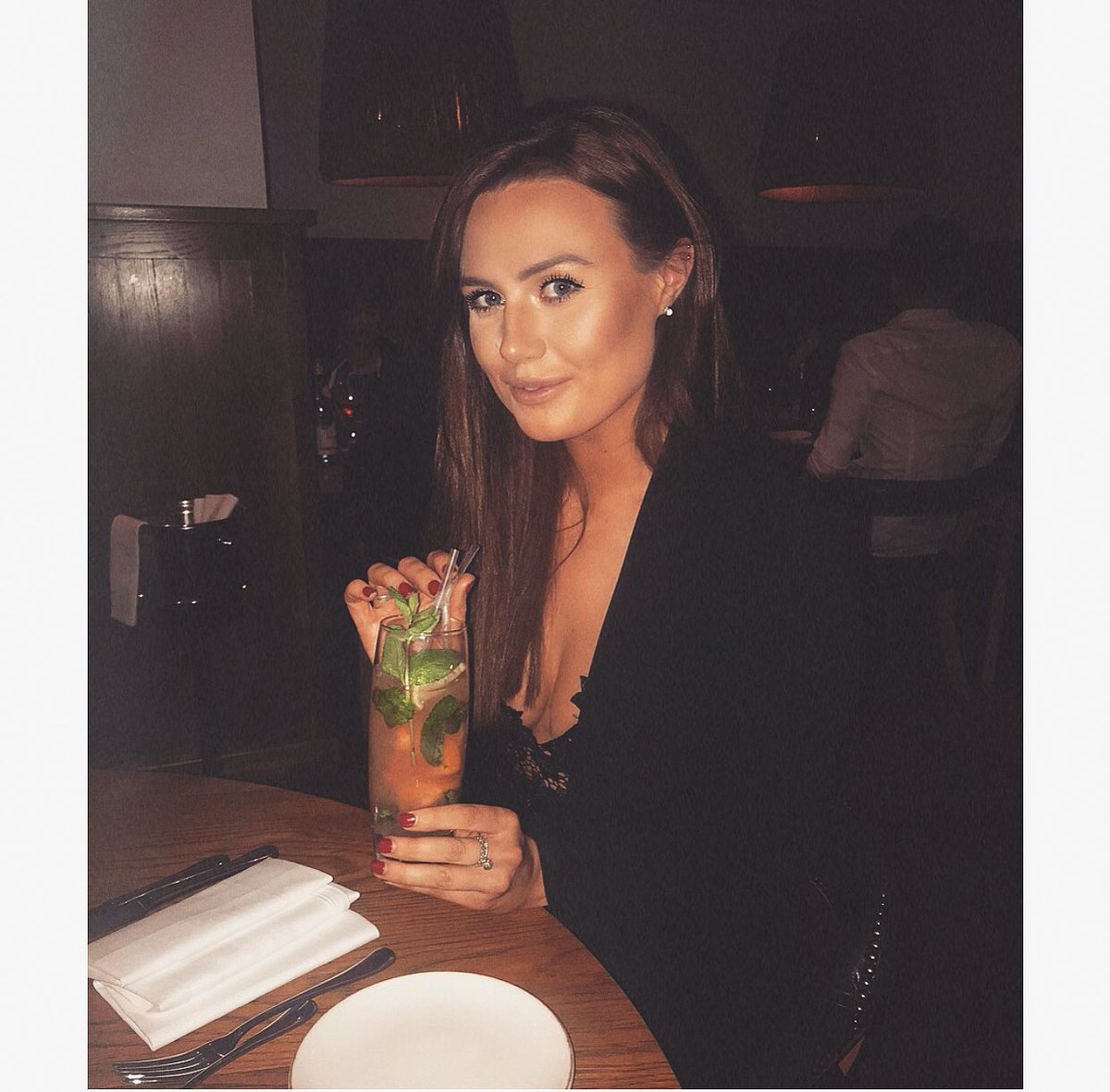 Dinner datin’ 🖤