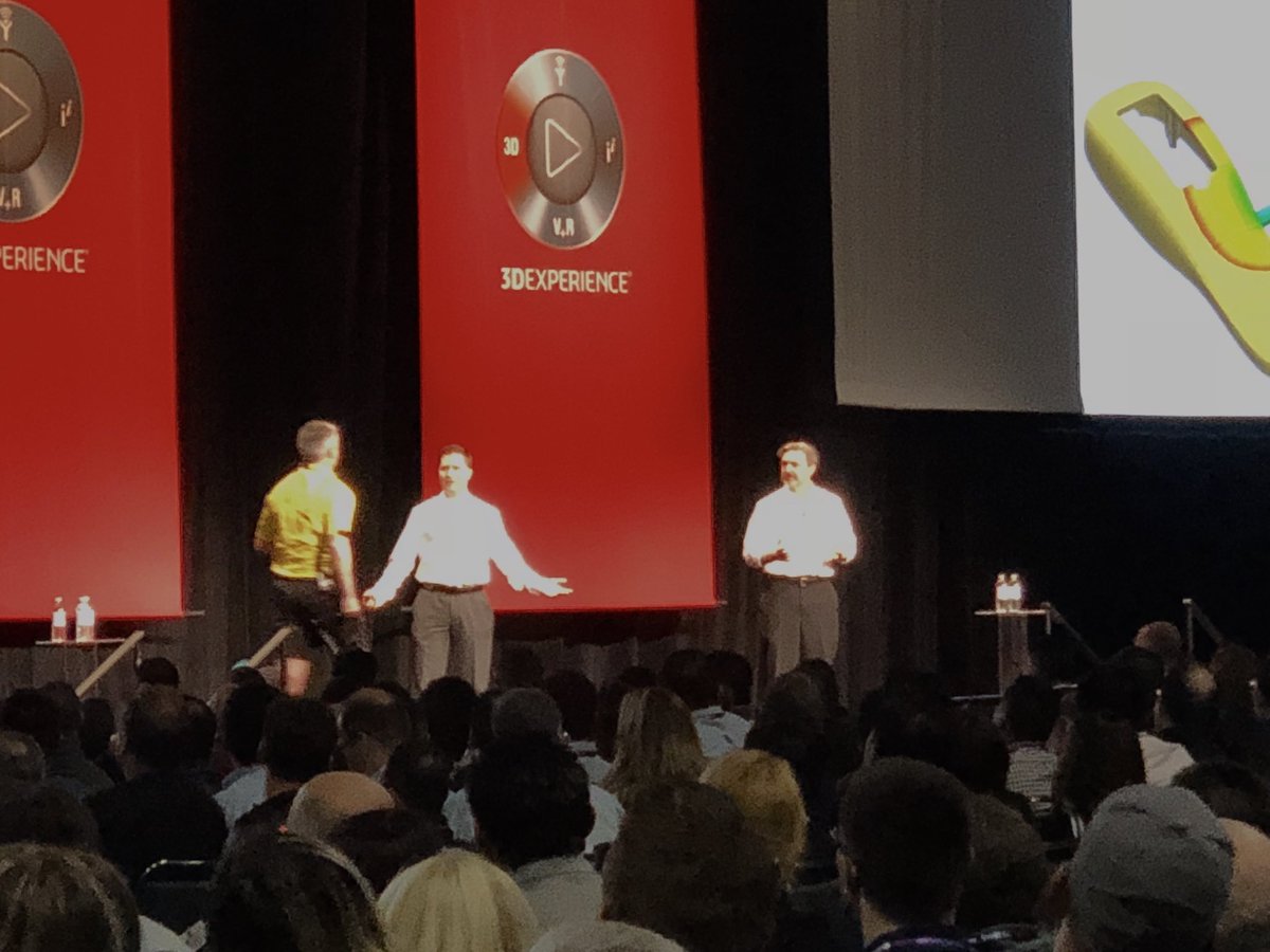 SarahJSaucier's tweet photo. Learning great tips from some of the best! @Blanc @john_inman #edmiller #SWW18 https://t.co/sfJCoNGnAu