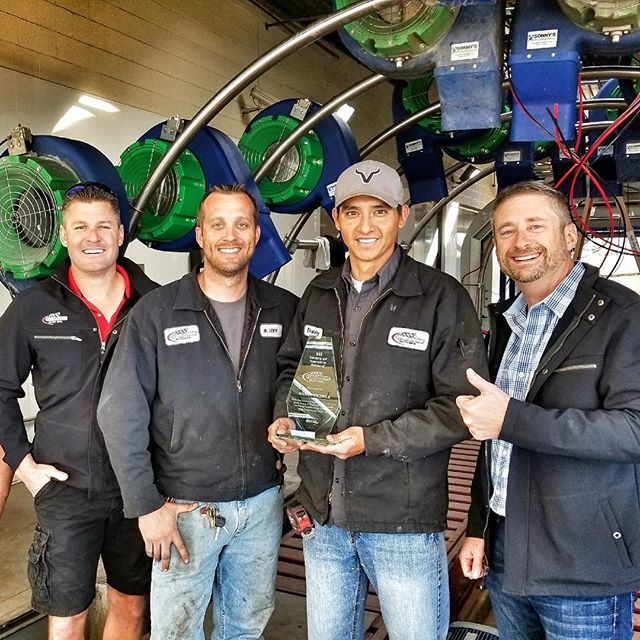 CobblestoneAuto's tweet photo. A BIG #TeamCobblestone CONGRATS to Danny N. on his 🔟 YEAR ANNIVERSARY with Cobblestone’s Maintenance Team!
.
Danny makes sure our state-of-the-art car wash equipment in our tunnels is running smooth and keeping your vehicles SAFE and SHINY! 💪🏼🚗✨
… https://t.co/v7OA6Kk38m https://t.co/OlW7aIpAtS