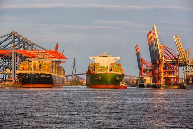 PortEconomics's tweet photo. #Portstate #control #inspections in the #EU: do #inspector’s number and #background matter? P.Cariou-A.Graziano-Fr-Ch.Wolff Lemna-M.Mejla-J-U.Schröder-Hinrichs #portstudy #freelydownload @PortEconomics https://t.co/GEb3iurqBl https://t.co/5vP5kAWhhQ