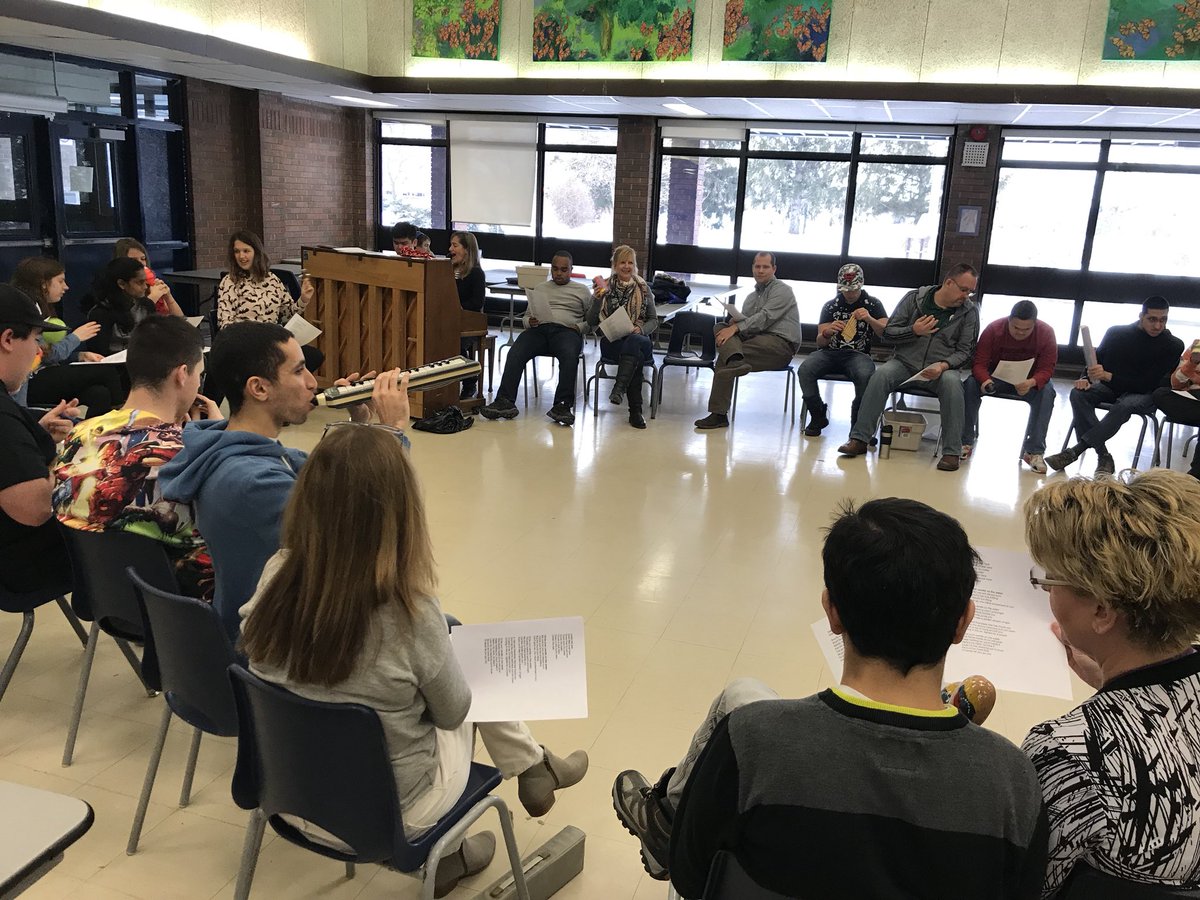 RondaRumig's tweet photo. Another amazing music session yesterday for our CPP crew. Thank you ArtHouse! #WOSSCPP https://t.co/mHcuXwJ6o5