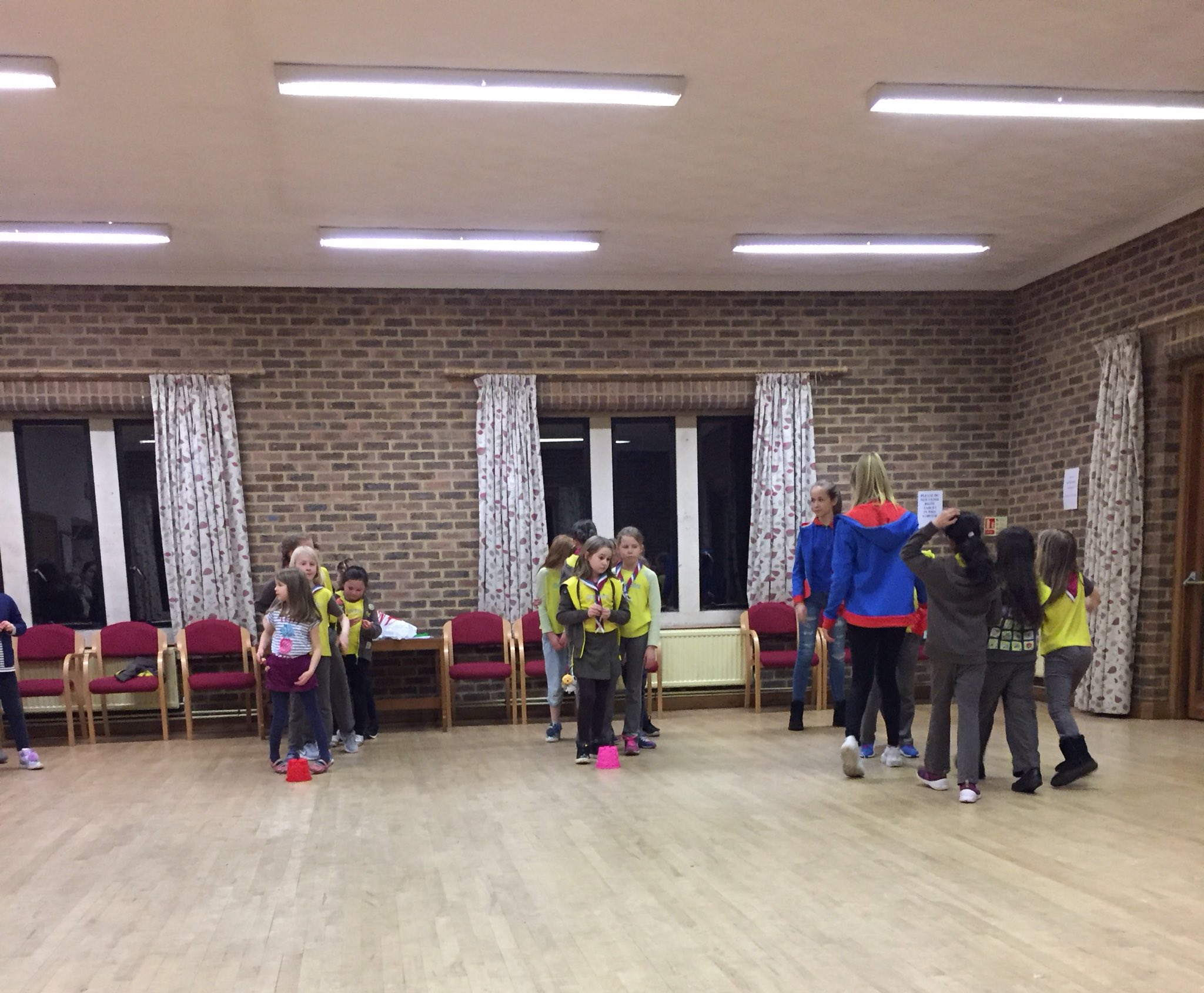 11th St Albans Brownies on Twitter "Photos of our meeting this evening