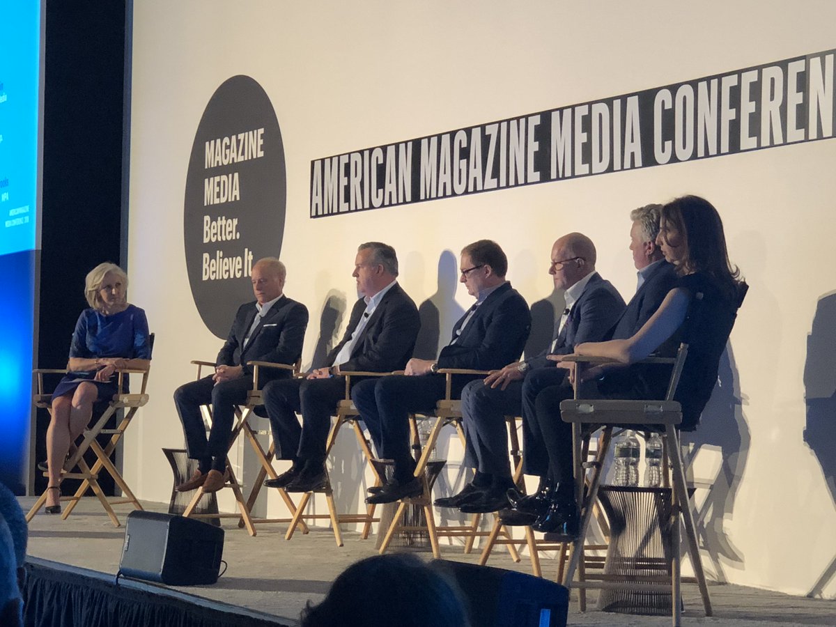 CDSGlobal's tweet photo. At #AMMC18 - Magazine Media Matters: The Talk at the Top. Incredible roundtable of #magazine #media CEOs: @CareyAtHearst, @andrewclurman, Tom Harty (@MeredithCorp), @bobsauerberg, Pam Wasserstein (@NYMag) and @EricZinczenko. (Moderated by @runltb.) https://t.co/rLvRnDWLlY