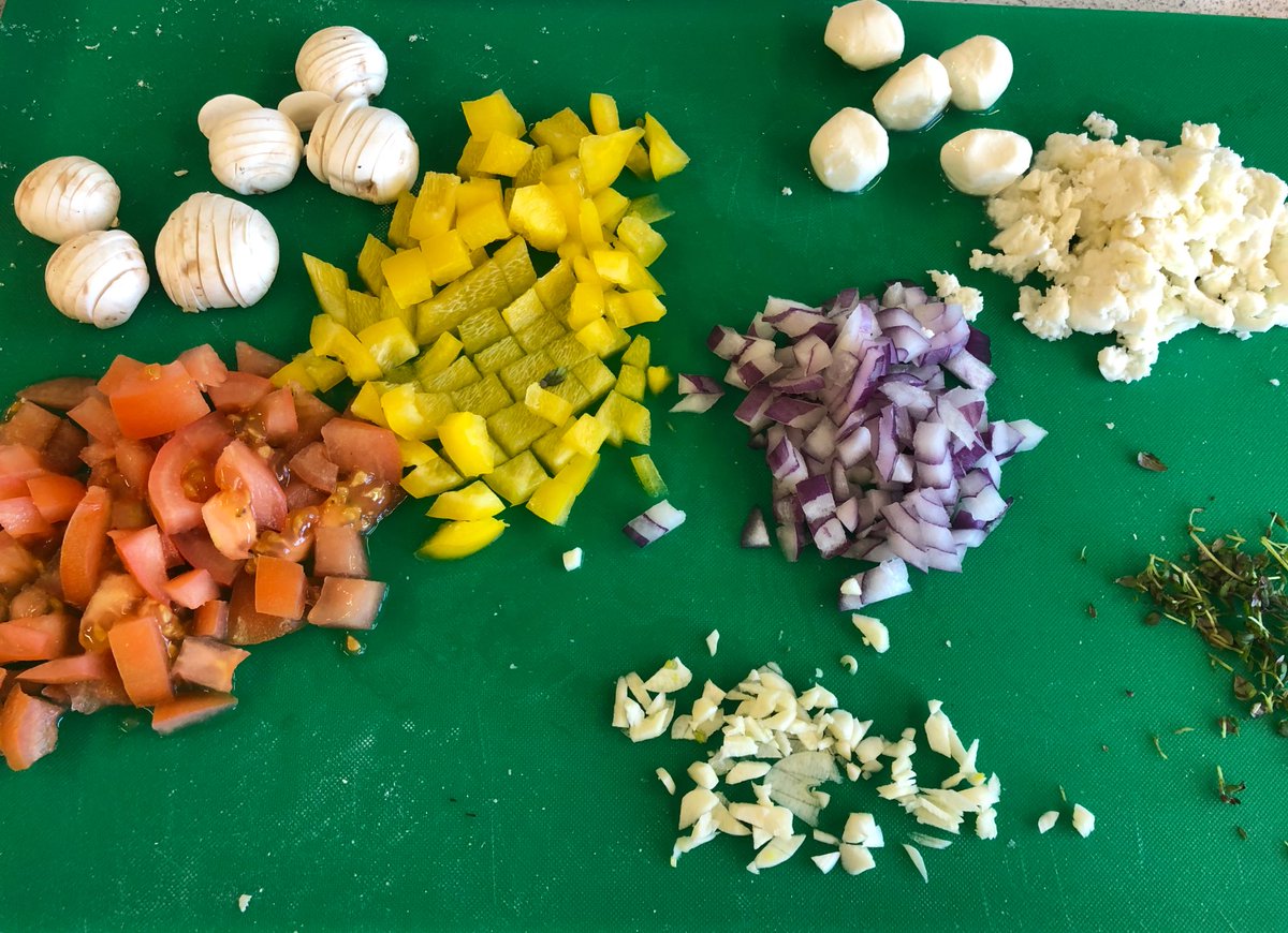 SBHSmissborg's tweet photo. Italy was the country that captured my love of food at school and it’s always a pleasure to teach it to my students year on year #italiancuisine #foodoftheworld #doughs #pasta #pizza #gcsefpn https://t.co/JSexNXCDPF