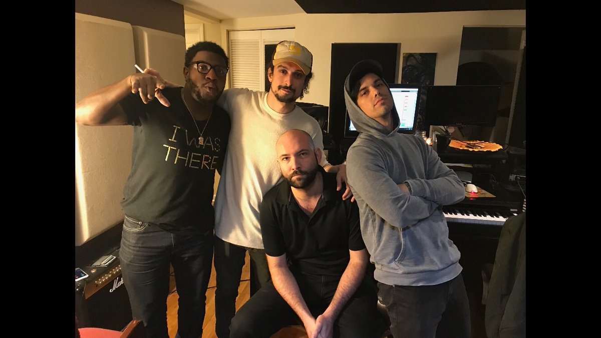 Bonelang's tweet photo. Holmes, Colin, Bones, and Samy. https://t.co/zSIEEvjB3k