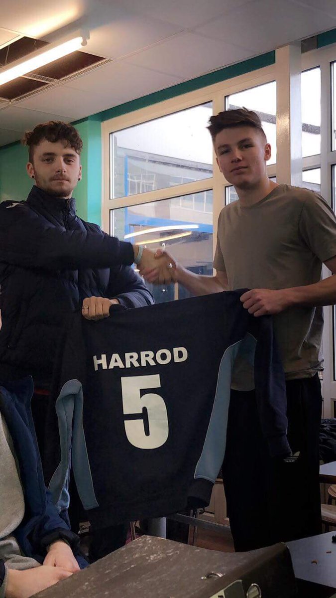 fc_blueschool's tweet photo. delighted to announce that Daniel Harrod has signed a five year contract extension which will take him into 2023! What an evening for the boys in blue. #veterandan https://t.co/mYVZHjqnhh