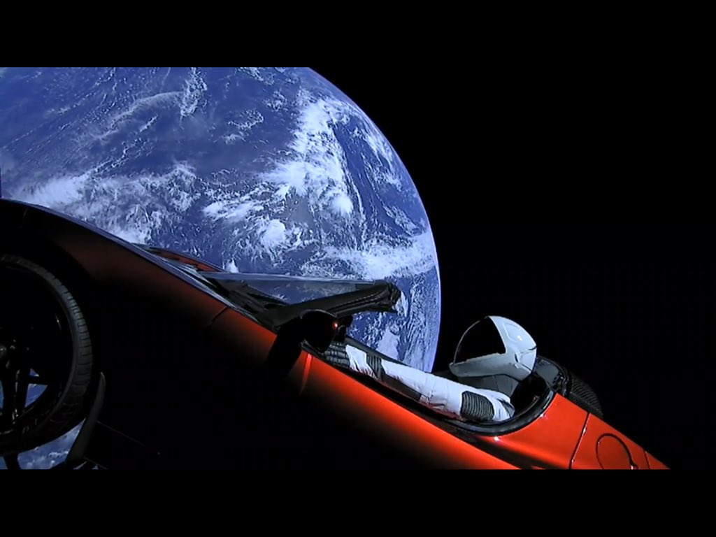#FalconHeavy
 Tesla Roadster бороздит просторы Вселенной.