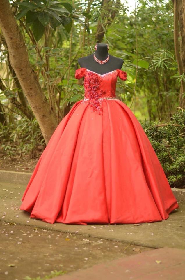 Noble1Van's tweet photo. Debutant gown #Designer:RVNWorksAndCoordination #Photography#JoshBides #SanAntonioResort MakeUpArtist: Ramon Van Noble #RoxasCityMakeUpArtist https://t.co/Q2v6PZhfse