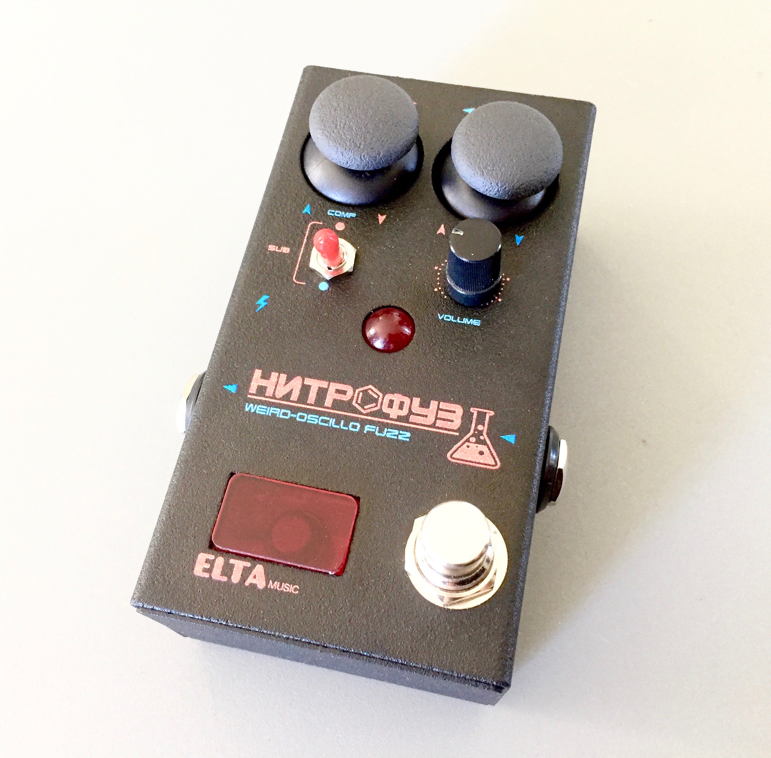 ギター ELTA MUSIC weird-oscillo fuzz ELTA MUSIC weird-oscillo fuzz
