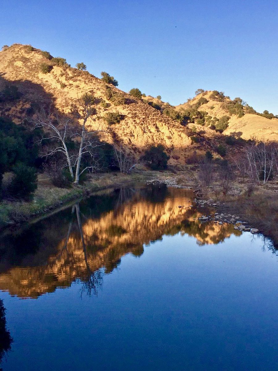 Dusk, Malibu Creek State Park...

Peaceful paradise.

#hikingadventures #hiking #nature #colortherapy #healingvibes #soulfood #reflectionsof #Peacefulparadise.#dusk #Californiadreaming #Malibu