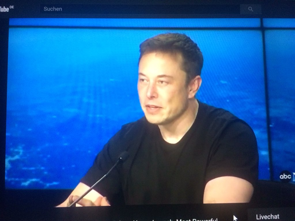 TheKornett's tweet photo. THE CORE IS LOST, It‘s official! #FalconHeavycore #falconheavy #centercore https://t.co/xWxbe94zek