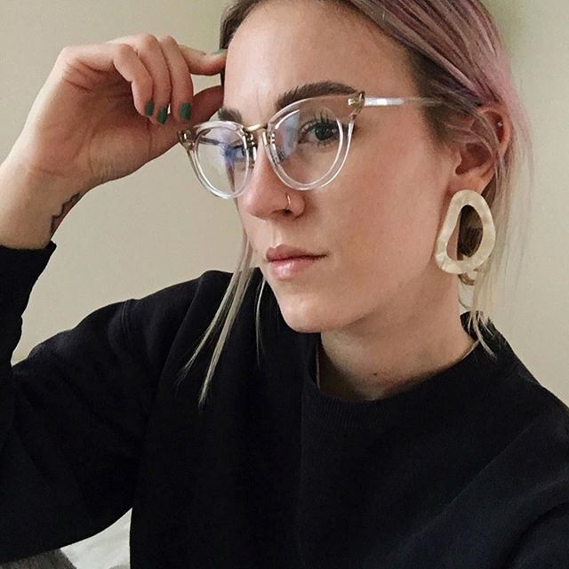 hullosam's tweet image. Just thinkin’ about what I should make to eat. Any suggestions? #lol #alwayssnacking #theseearringstho #mooreaseal ift.tt/2E9ARvu