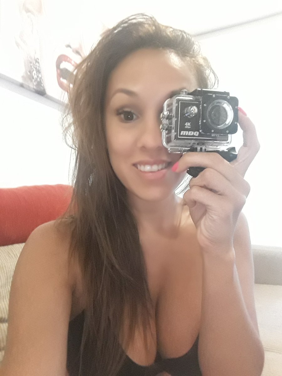 BarbySilenzi's tweet photo. #SorteoPCBOX 👉🏼 ganate una #MDQCam4K📸
RT a este tweet y seguí a @PcBoxArgentina y a mí.
🏆Anunciamos ganador el viernes a las 19.30 hs. https://t.co/xhXUje1X8n