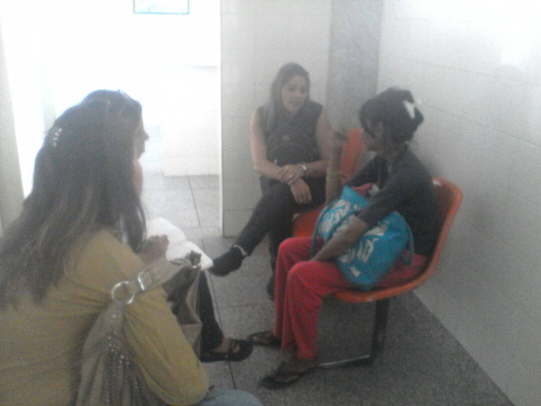 IdennaTrujillo1's tweet photo. EQUIPO MULTIDISCIPLINARIO de Adopciones  de @IDENNATRU y CPNNA MCPIO Sucre Brindan Asesoría Legal En Hospital UNIVERTARIO  Pedro Emilio Carrillo @NicolasMaduro @DPresidencia @Idennaoficial @GobTrujillo https://t.co/OMPtINkGYn