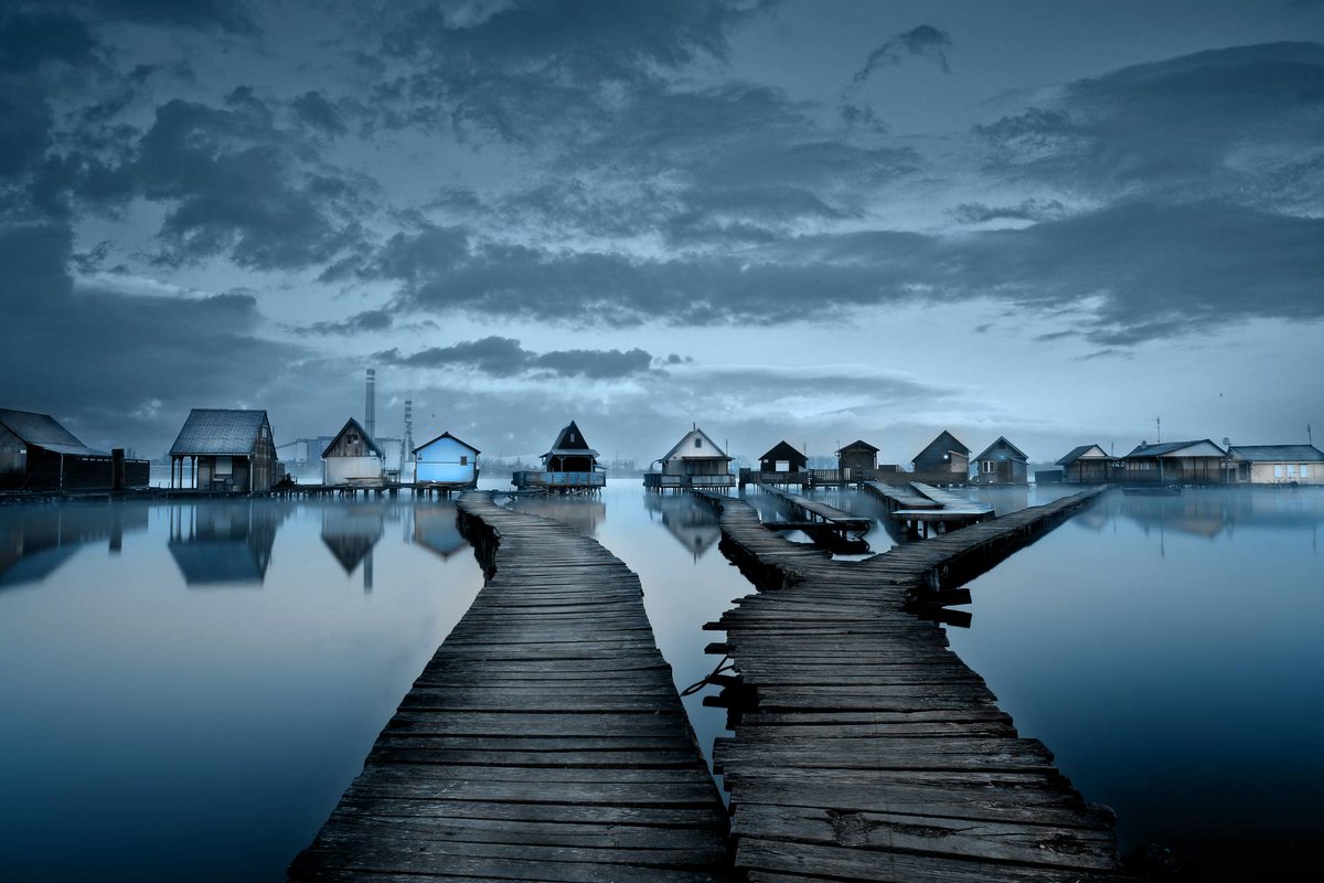 StudioSaul's tweet image. #beautiful #blue #fishing #fog #houses #lake #landscape #morning #nice #sunrise #Architecture #Cloud #Diminishing #Perspective #Dusk #House #InARow #BokodiLake #Outdoors #Pier #Reflection #Sky #photography #Tranquil #waterscape #hungary #bokodi #bokodiTo