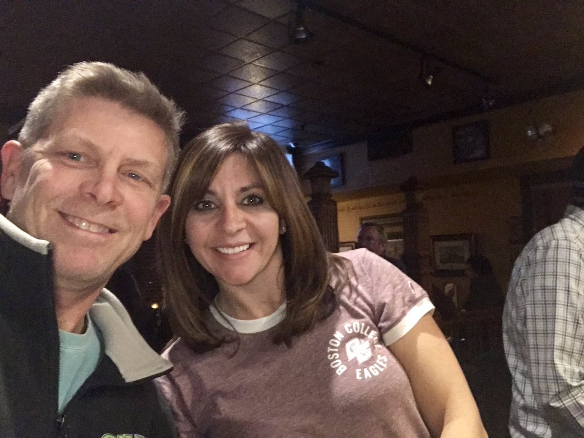 NicoleOliverio's tweet photo. Sitter on a Tuesday... boom!! Date night. #WickedTrivia https://t.co/1LAZlZgtQu