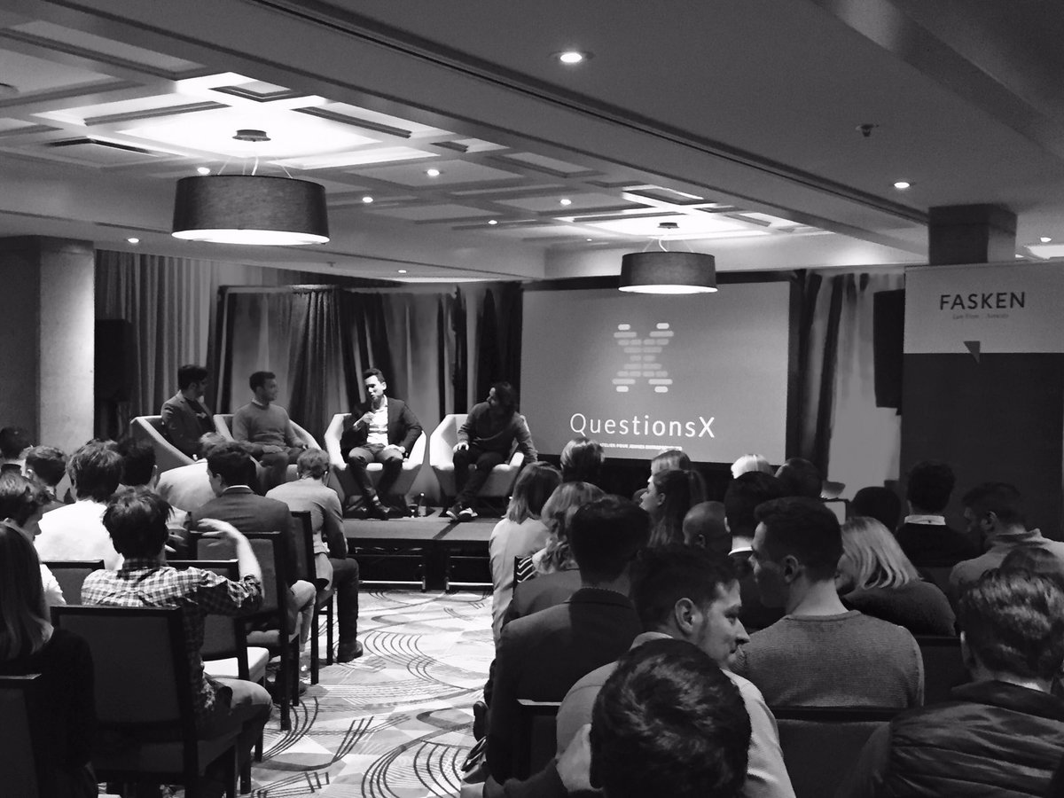 DayeDiallo1's tweet photo. Une autre soirée #QueStionX avec des mentors et jeunes pousses de talent #Montréal  #StartUpQuebec https://t.co/XVVp9f3MyK
