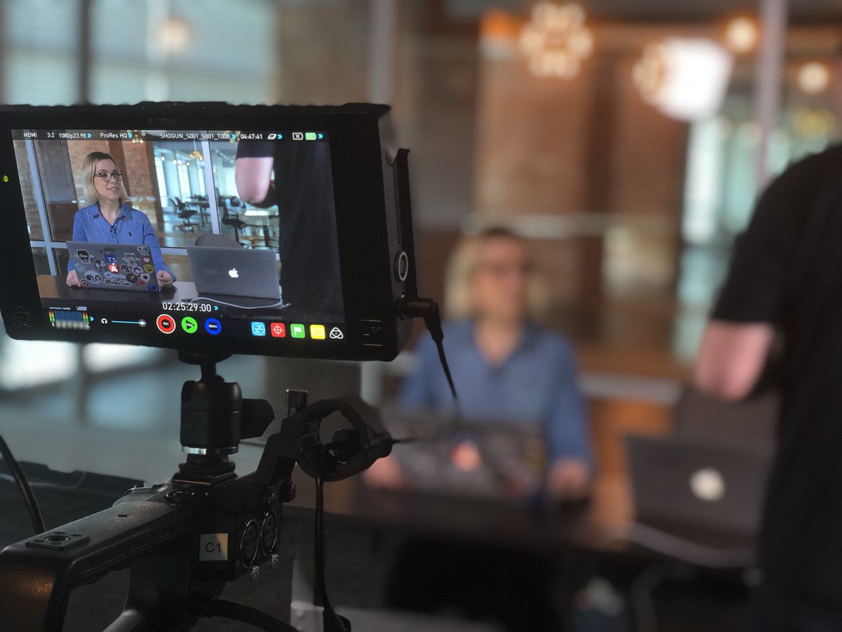 html_css_atoz's tweet image. RT @John_Papa: Great time filming tech videos with @simona_cotin today on @circleci , @Azure , @Docker , @code and @AzureFunctions  ift.tt/2EUnEIc