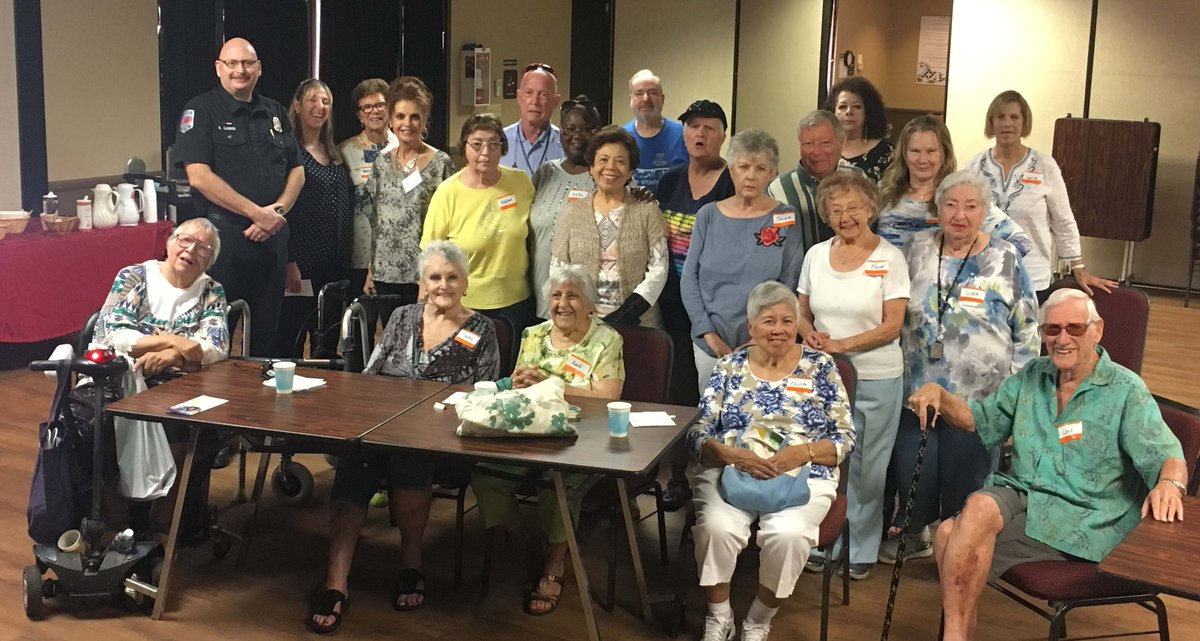 RIVCOCERT's tweet image. Keep those hearts beating! This group of Palm Desert seniors know basic first-aid and CPR to help their neighbors in need! Can you help your neighbor? Learn #CPR today! #neighborshelpingneighbors