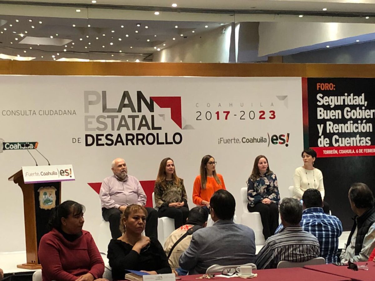 SegobCoahuila's tweet photo. En #Torreón, se llevó a cabo el Foro de Consulta Ciudadana “Seguridad, Buen Gobierno y Rendición de Cuentas” para plasmar las principales demandas y necesidades de la sociedad coahuilense en el Plan Estatal de Desarrollo 2017-2023.  @mrikelme @jm_fraustro #FuerteCoahuilaEs https://t.co/hvriCta9yo