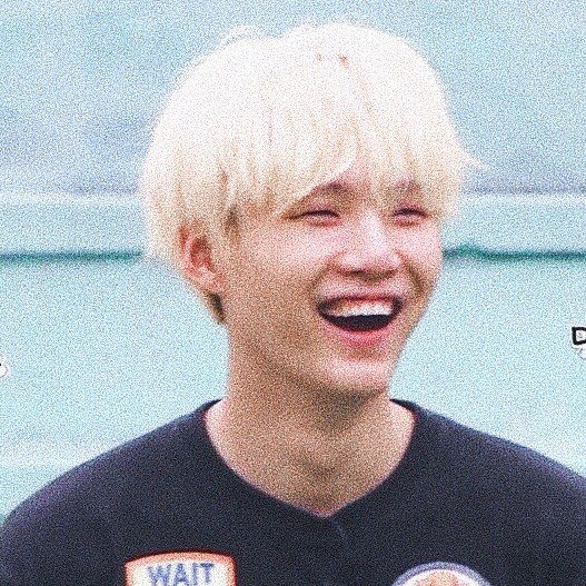 archive_yoongi's tweet photo. #iHeartAwards #BestFanArmy  #BTSARMY |

  #Suga #슈가 #방탄소년단 #Yoongi #AgustD ~ Bolinho D https://t.co/441voHES12