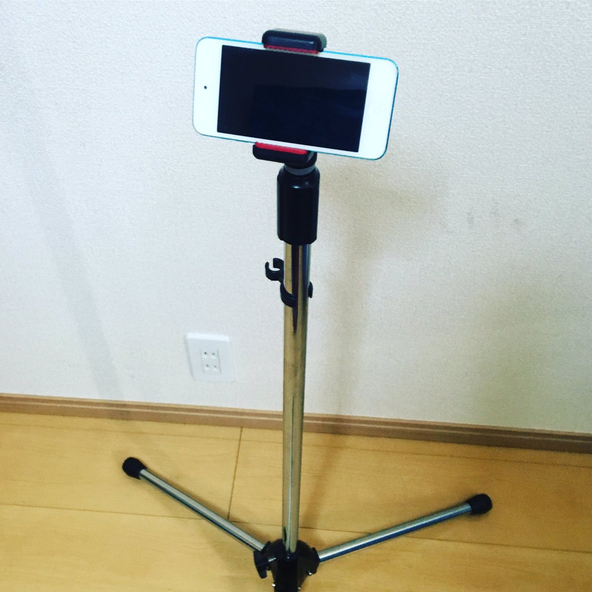 glory_days0211's tweet photo. (° ꈊ °)✧my new gear…
Roland OP-MSA1 & Manfrotto SMART Clamp
#mynewgear #manfrotto #smartclamp #roland #opmsa1 #iphone #camera #micstand https://t.co/xZ8UFk9zbO