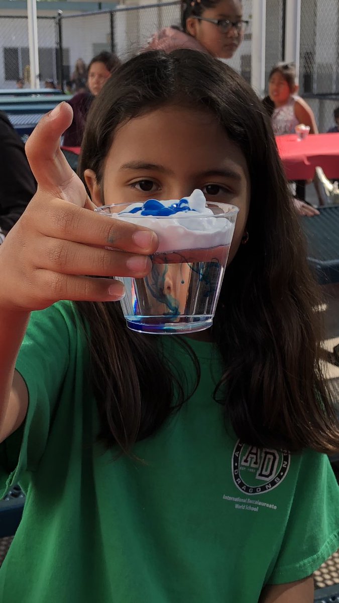 ADCoachLopez's tweet image. @ADES_SMUSD STEAM Club 4th/5th grade Ss learn about clouds and rain today!@alvindunn_PE #HandsOn #CuriousMinds #FunExperiment