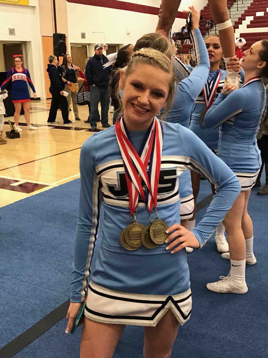 emily_036's tweet photo. as i rolled my last mat as a johnstown cheerleader tonight i remembered why i fell in love with the sport 8 years ago 💙🖤 hoping these next couple days don’t go by too fast 😕 https://t.co/ShUTgBfQXx
