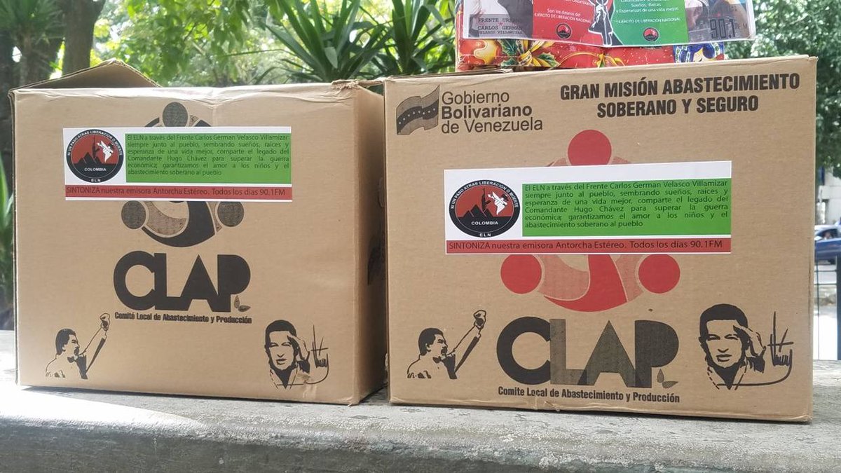 ElNacionalWeb's tweet photo. [ESPECIAL] “El ELN distribuye cajas CLAP en las fronteras con autorización de Maduro” https://t.co/ScpXZnjukz  https://t.co/Q7CH15REi9