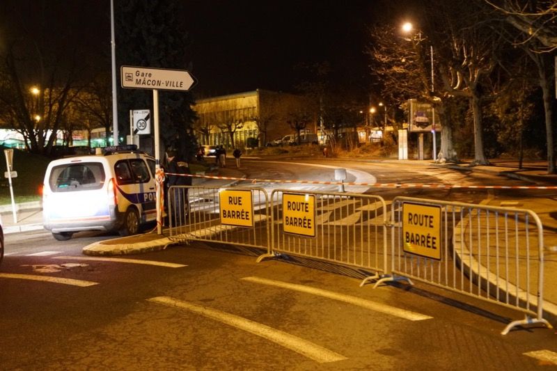 #Mâcon-Infos
MACON : La gare interdite d'accès pour cause de colis suspect
buff.ly/2GW3k9U