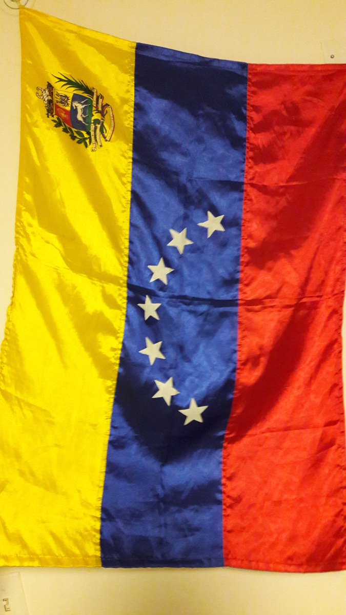HenryCaridad's tweet photo. Te Amo mi Venezuela Pronto te vere de nuevo !!! https://t.co/80Qd4DUCD1