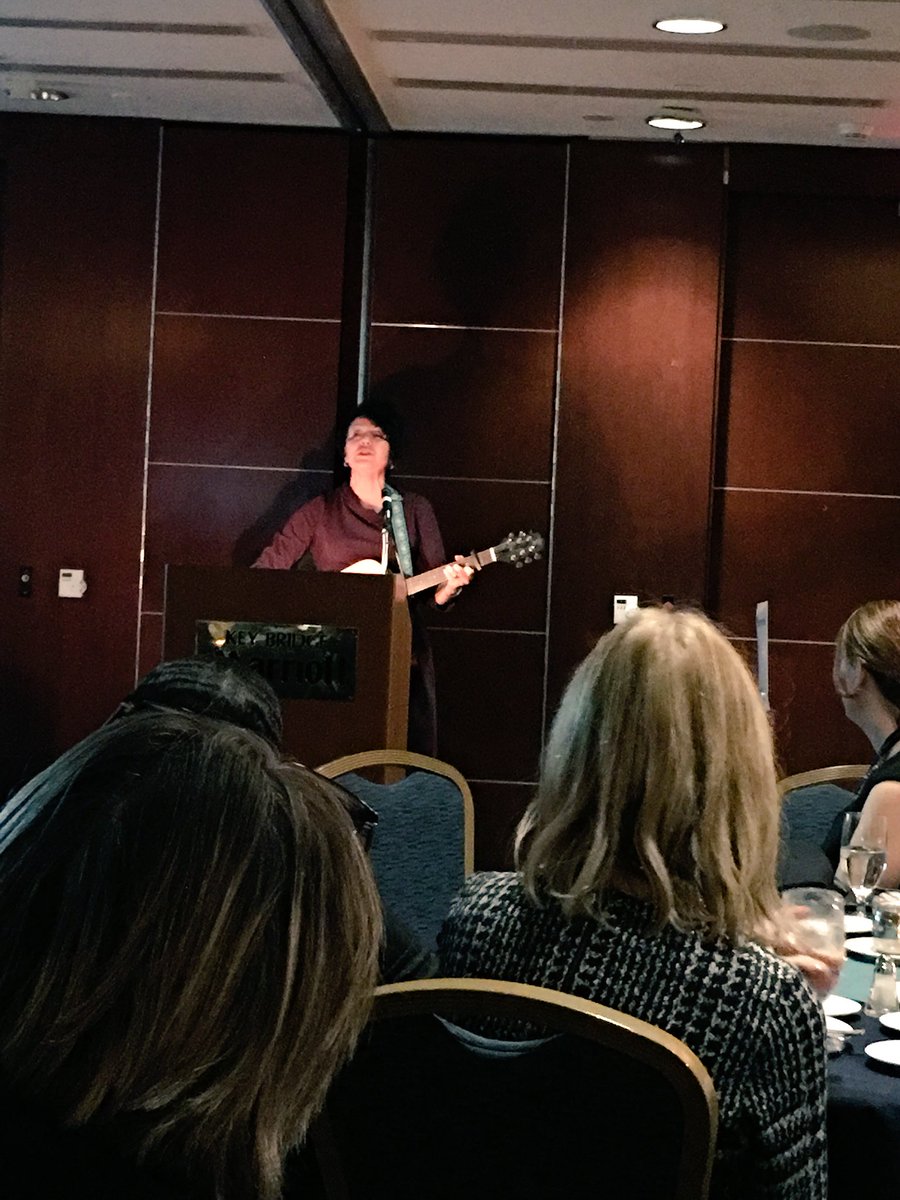 SouthSideGrl312's tweet photo. Dr. Bernadette Montoya VP Student Affairs @nmsu inspired us to be relentless about #StudentSuccess and gave the best ending to a keynote ever by singing and playing her guitar @ecmcgroup #ProjectSuccess Symposium #berelentess #highered #educationmatters https://t.co/ctijPVI1Lb