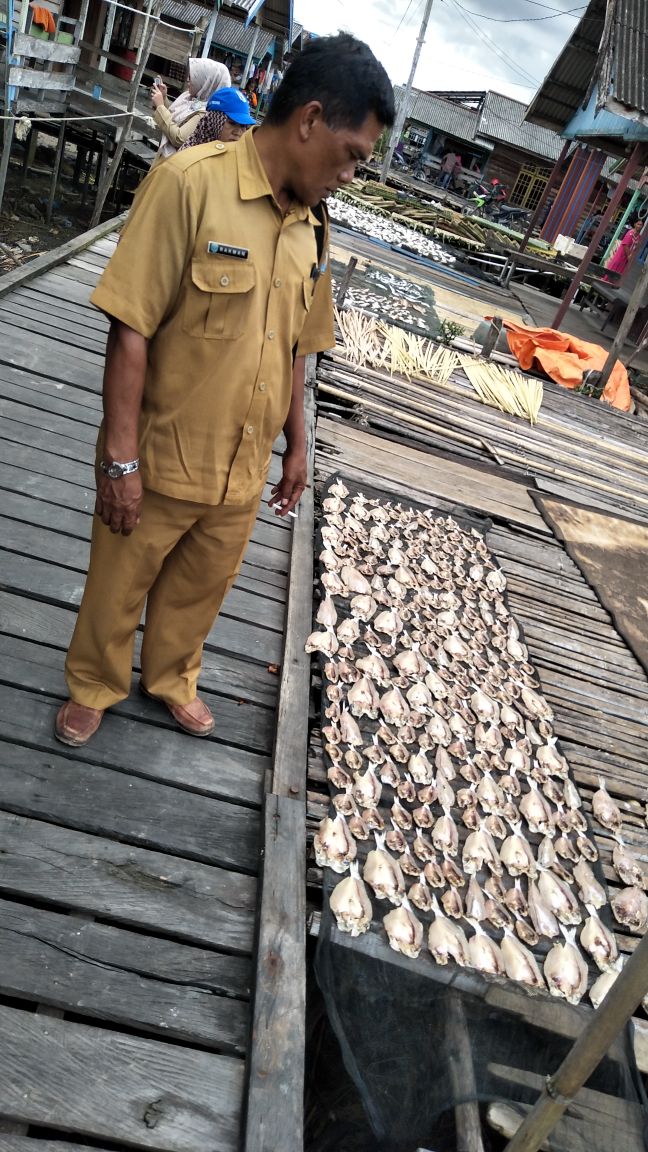 PenyuluhP's tweet photo. Pendampingan kelompok pokdakan, poklahsar di desa muara telaka kec. Longkali kab. Paser @BRSDM_bp3tegal @muchlisin_moch @mzulficar @MulyotoPandu https://t.co/hNpIaAcQfk