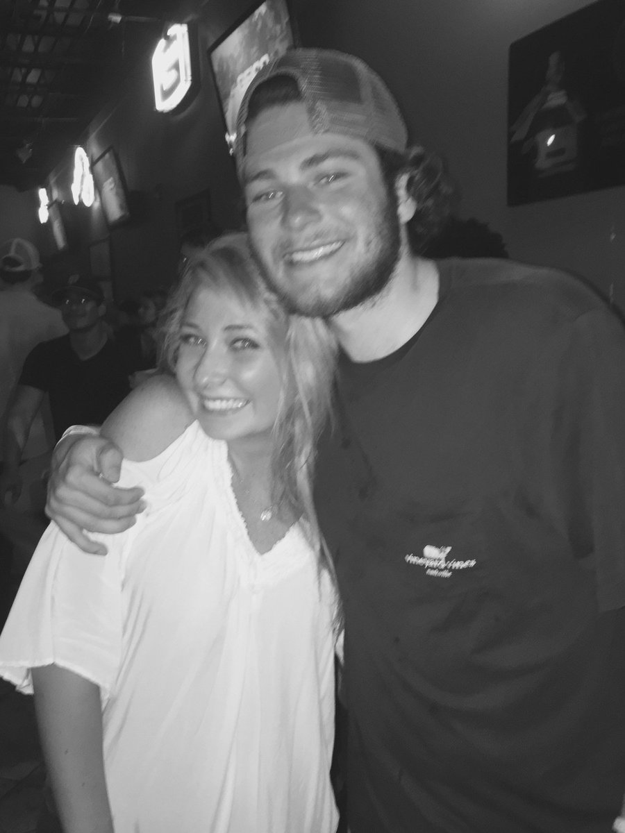 Happy birthday <a href="/p3nd3r1/">Pender</a> 🎉🎉🎉🎉🎉🎈🎈🎈I hope you have the best day ever! No longer a teenager! Two O