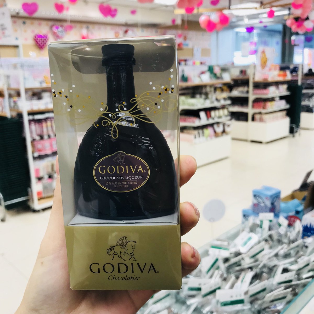 名門GODIVAのチョコレートリキュール? カクテルに入れたり、お菓子や 