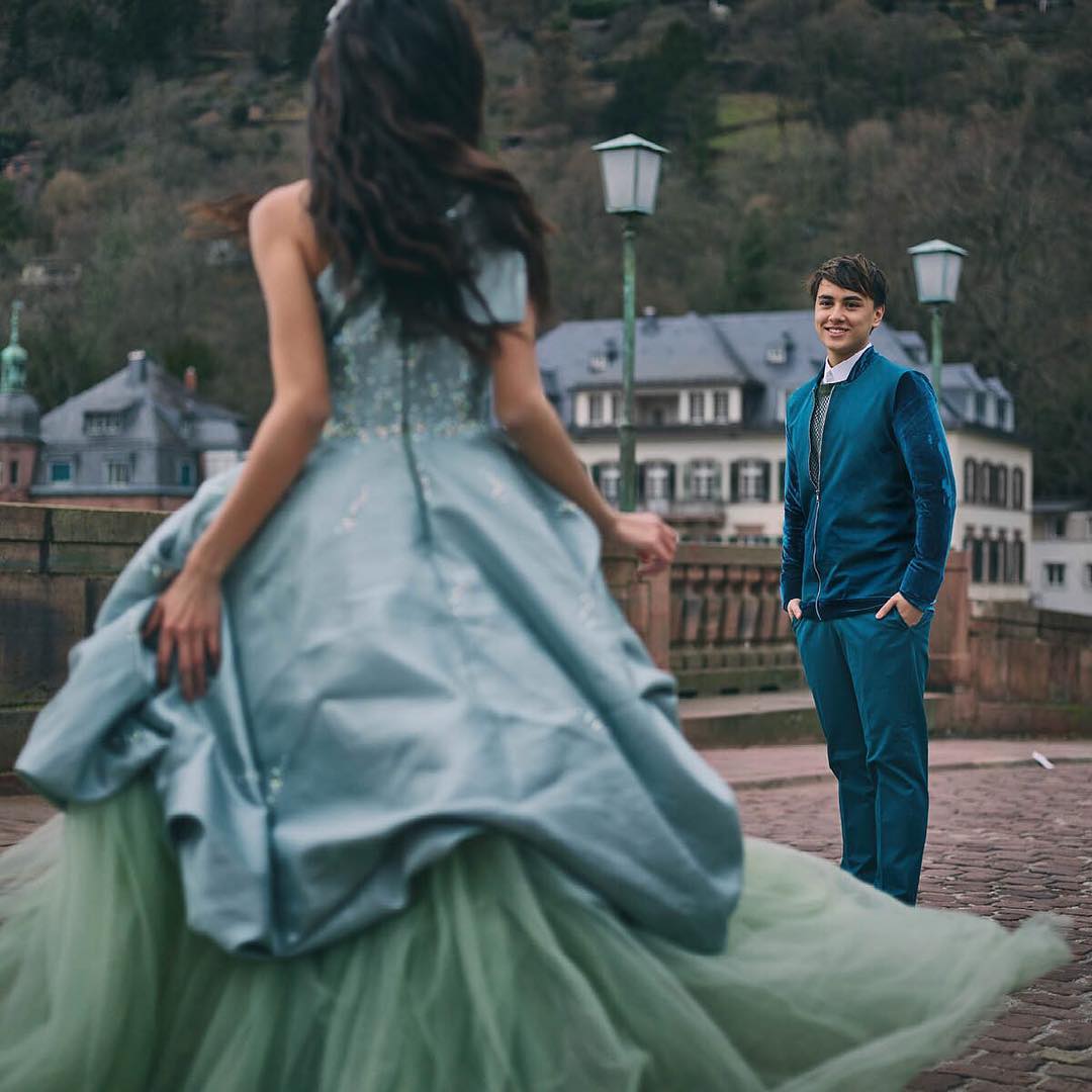 itizdahlia's tweet photo. It all starts with a Look!
Love is in the air. 

The smile on his face upon seeing his PRINCESS! 

#MakingMEGAinGermany #MakingMEGAwithMayward
#MakingMEGAwithEdwardBarber

MAYWARD EVER AFTER https://t.co/fSzWcOcwCb