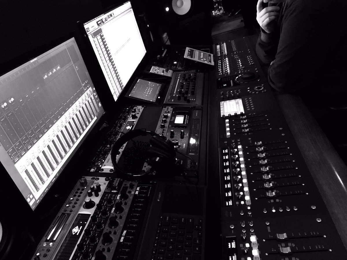 NE1Beatz's tweet photo. ⏳ https://t.co/qToSSUoUiC